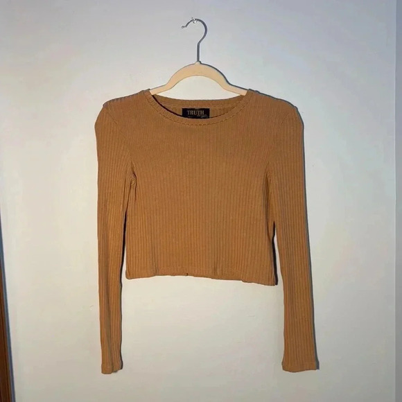 RIBBED LONG SLEEVE TOP - Picture 1 of 3